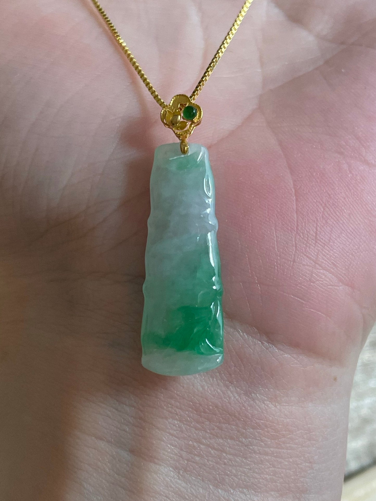 阳绿竹节吊坠18k金镶
