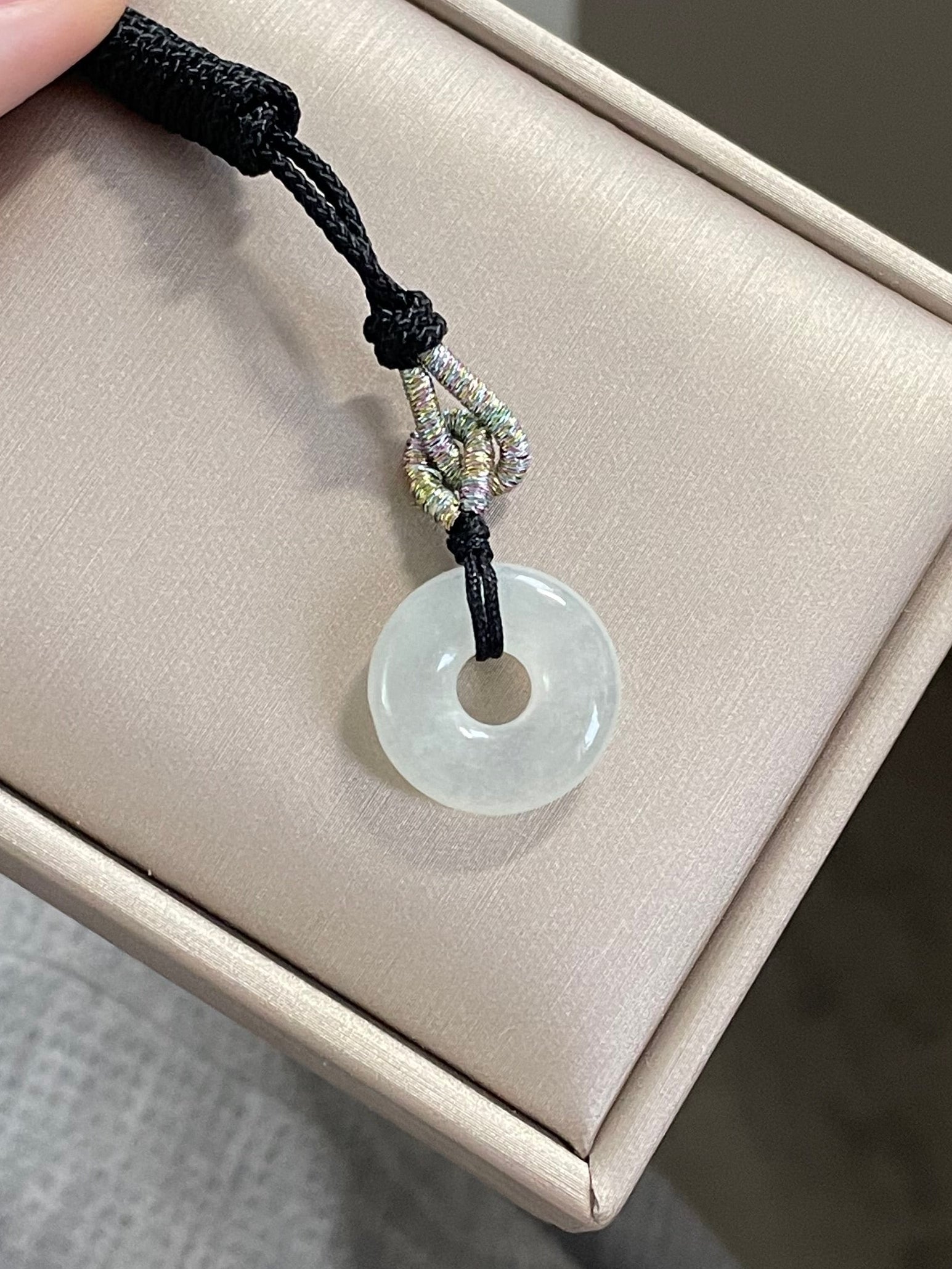 冰种平安扣翡翠吊坠– YuanXi Jadeite