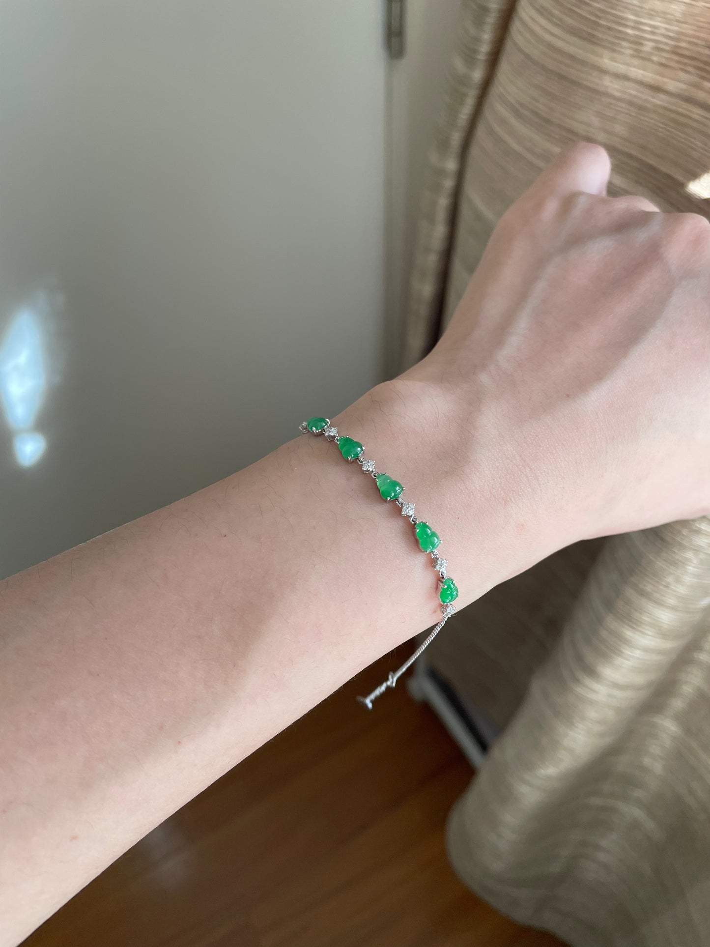 18k-gold-icy-green-jade-gourd-bracelet