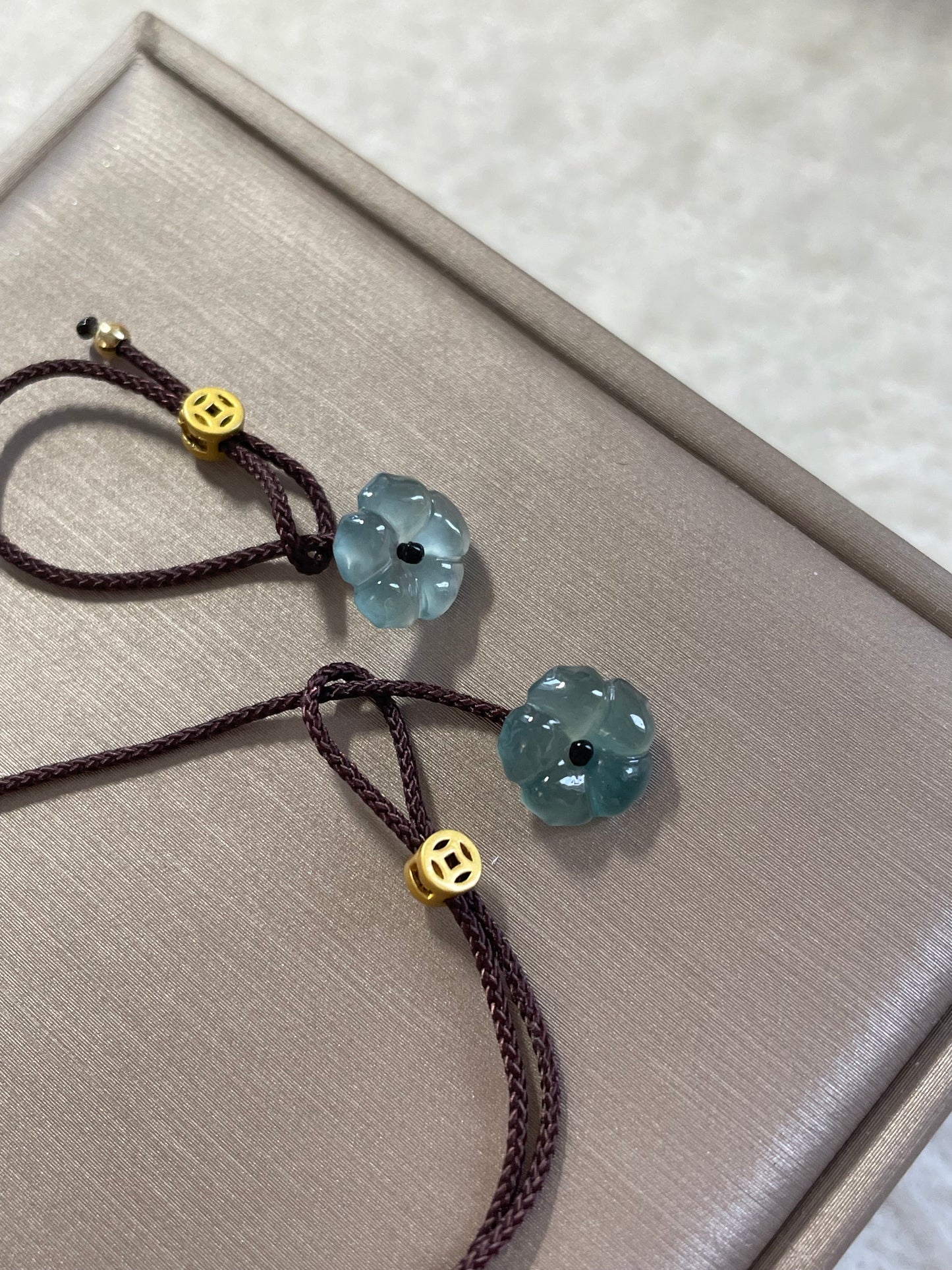 翡翠小花棕绳-戒指