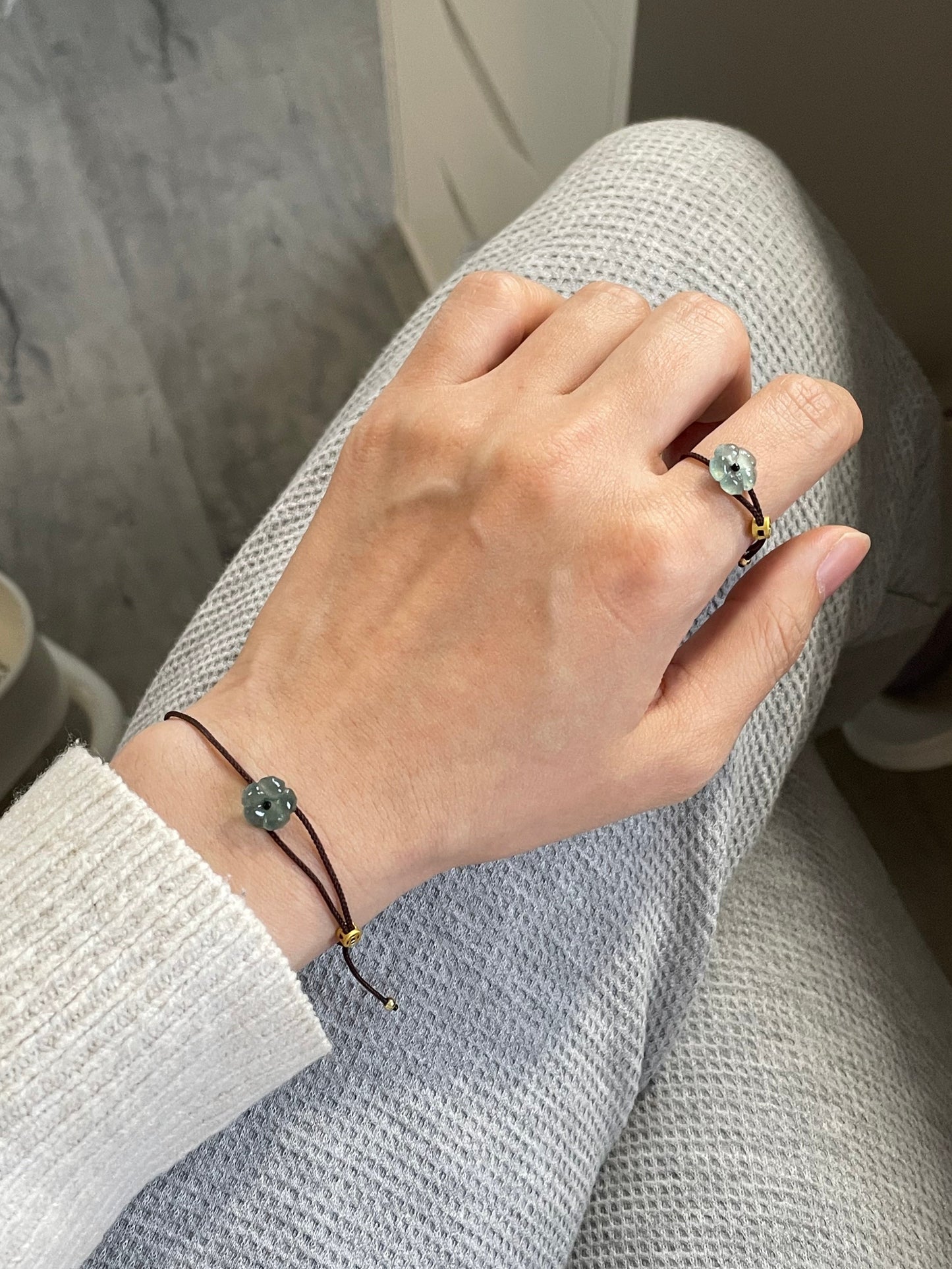 翡翠小花棕绳-戒指