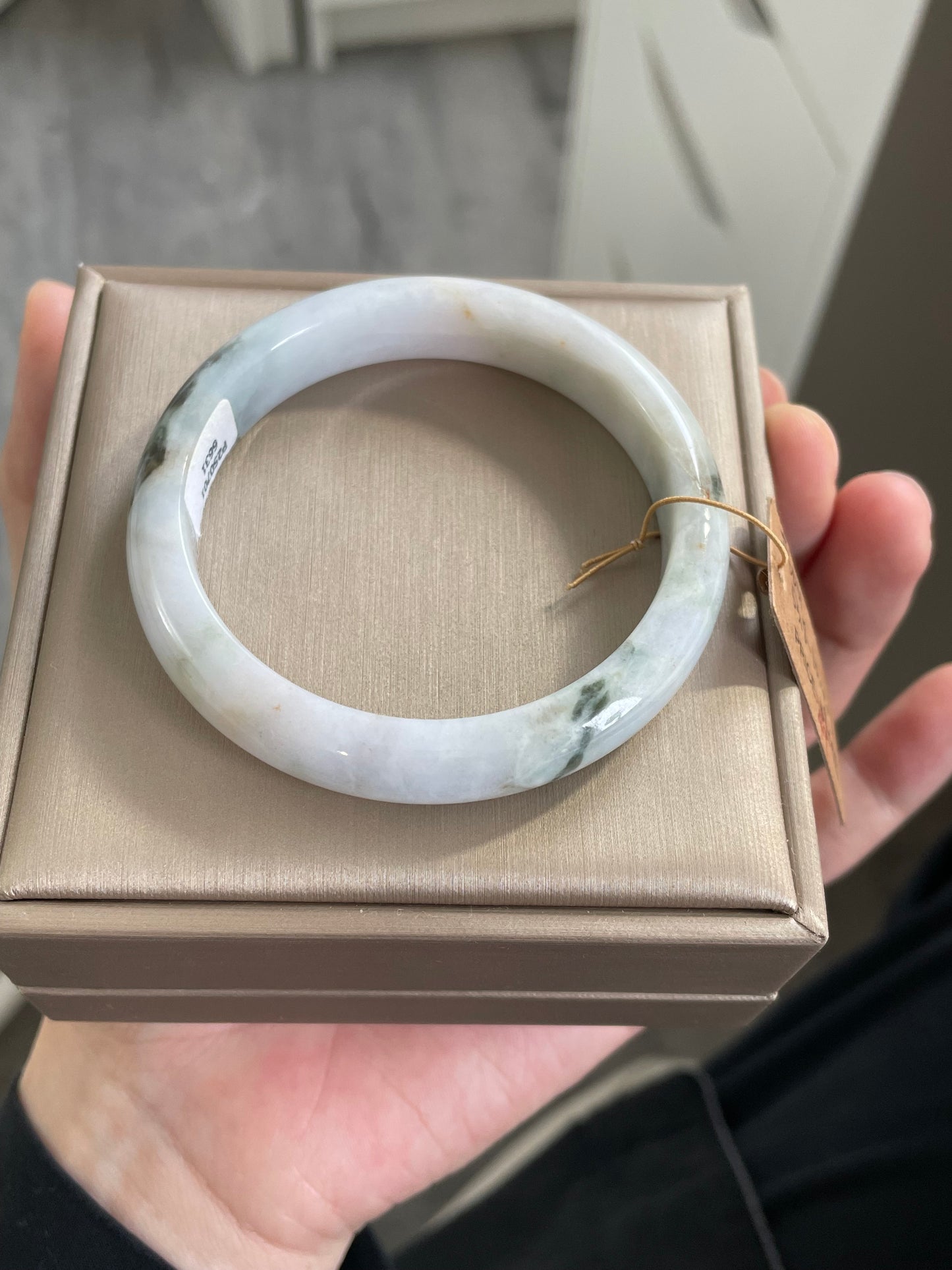 绿色山水翡翠手镯 圈口 53.8