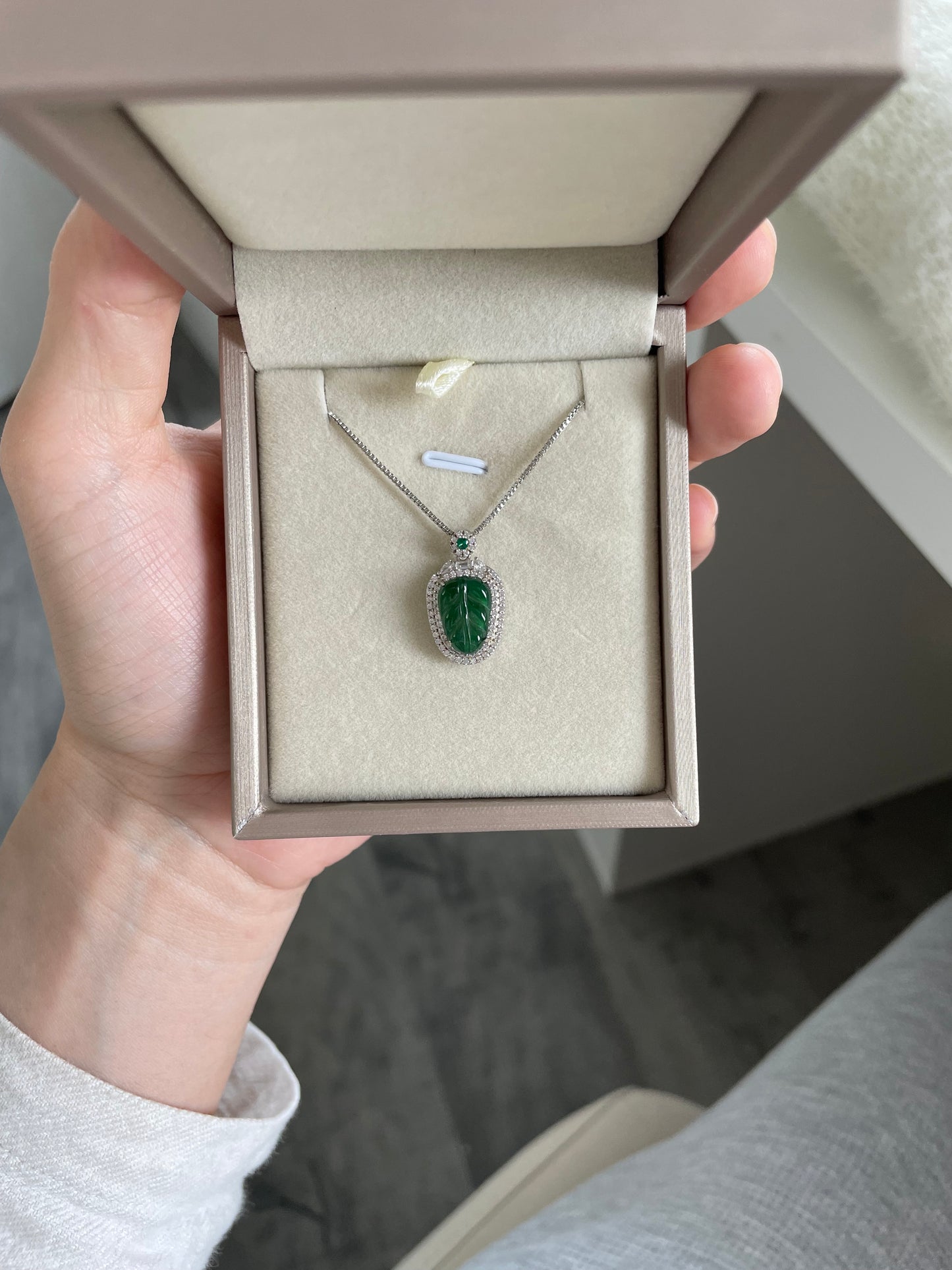 绿叶子翡翠项链