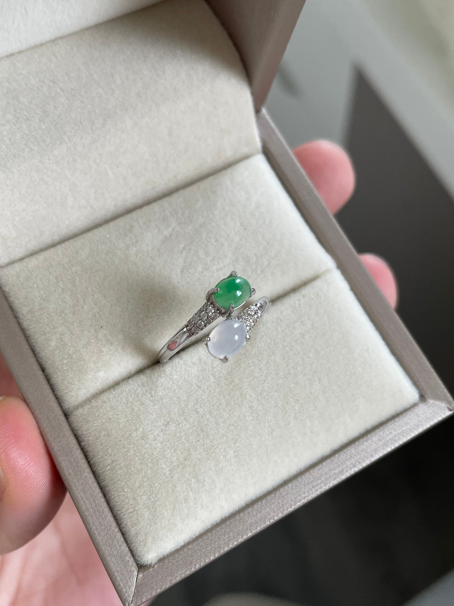 绿蛋白冰双翡翠戒指