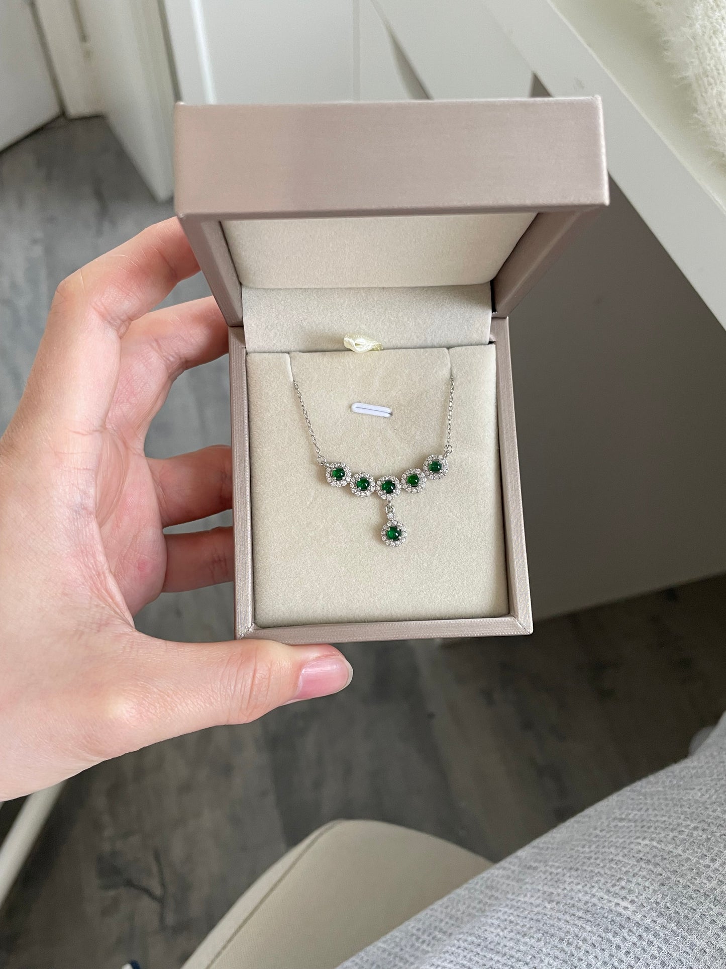 满绿翡翠微笑项链