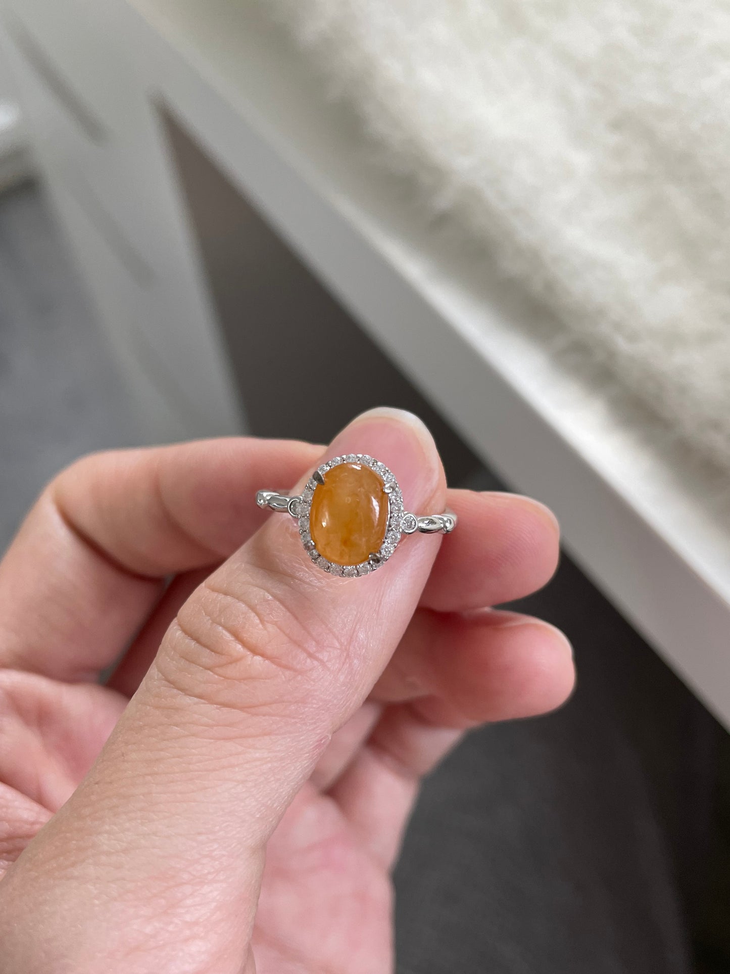 蜜糖橙翡翠戒指