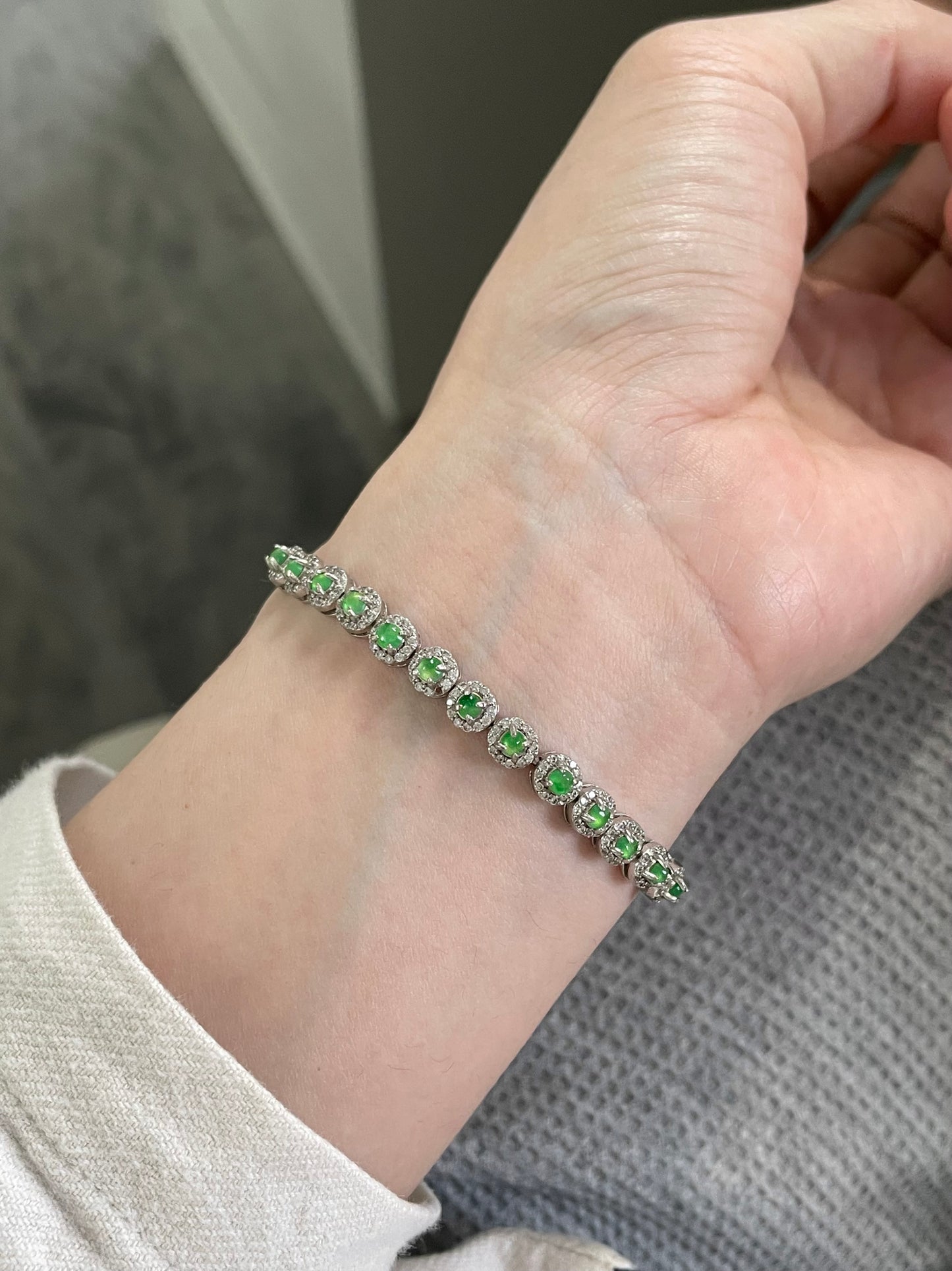 冰阳绿蛋面翡翠手链