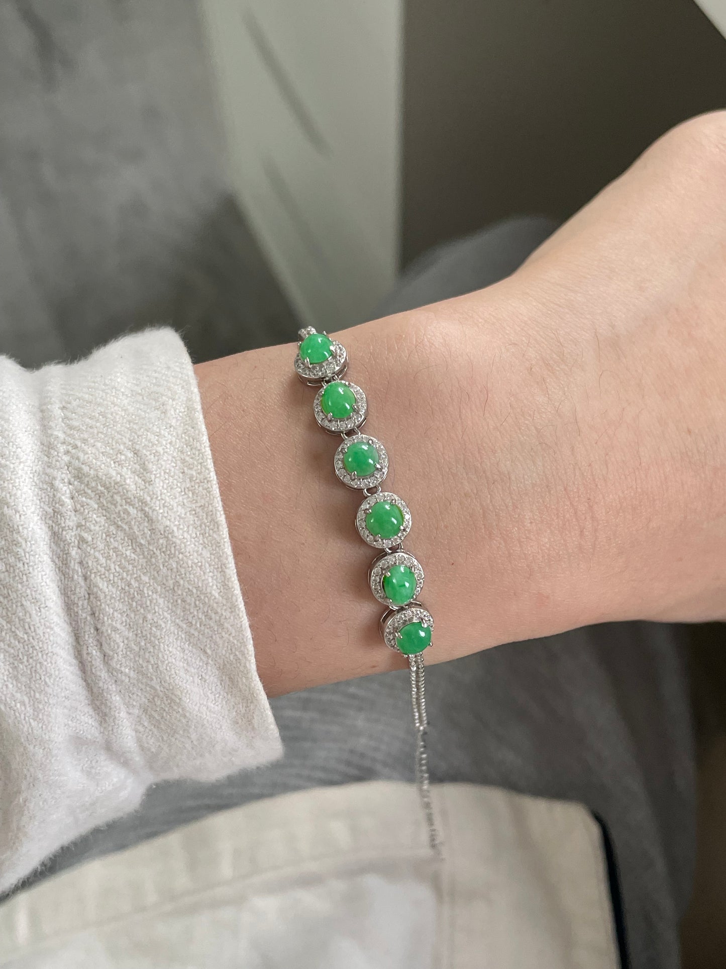 果阳绿翡翠蛋面手链