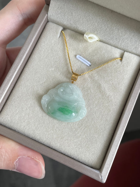 肚里飘绿佛公翡翠吊坠