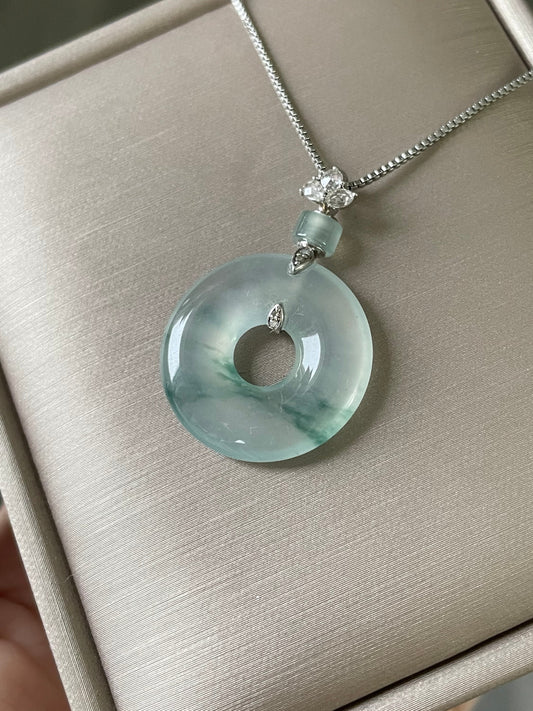 High-ice-jadeite-floating-flower-donut-pendan-t18k-gold