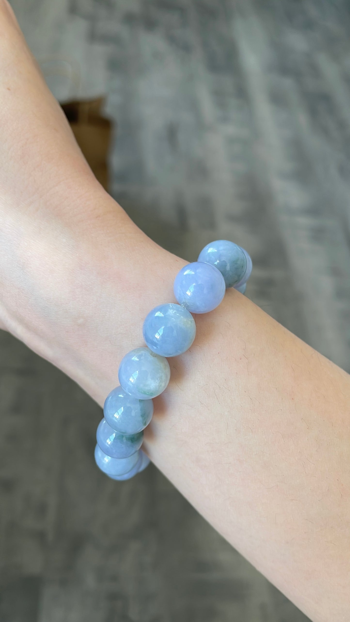 紫色绿飘花手串